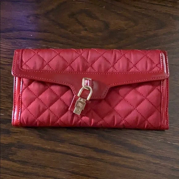 Burberry Woman’s wallet, red - Picture 2 of 6